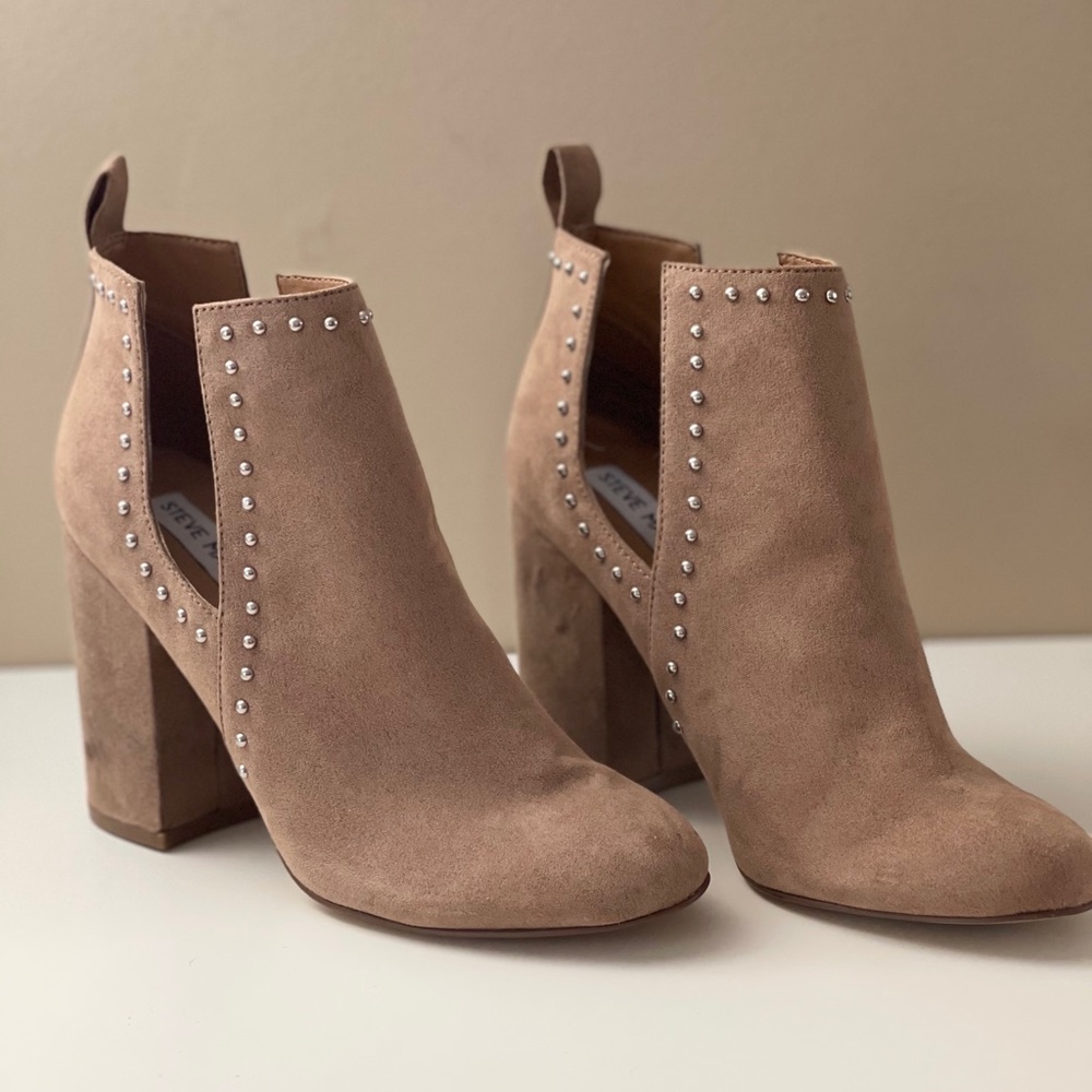 Steve Madden Beige Booties